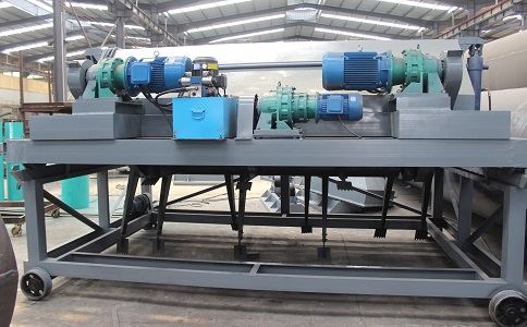 雞糞翻拋機(jī) 雞糞翻拋機(jī)