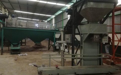 自動包裝機(jī)械 自動包裝機(jī)械